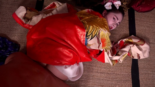 5. Download full pics of Geisha from creativeporn.com