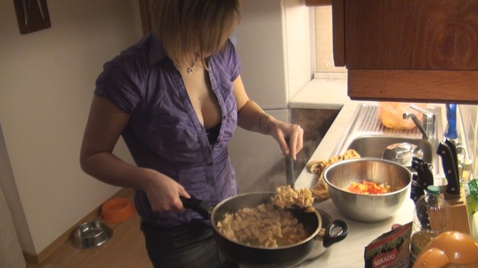 3. Download full pics of Oral champion from czechamateurs.com