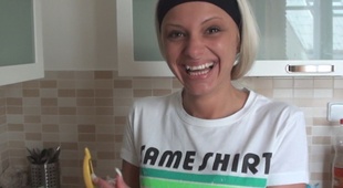 12. Download full pics of Trojka se spolubydlící from czechamateurs.com