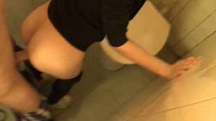 10. Download full pics of Genuine female squirts from czechamateurs.com