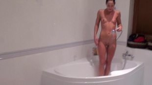 4. Download full pics of Fisting lesbians from czechamateurs.com