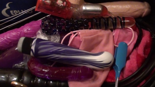 6. Download full pics of Fisting lesbians from czechamateurs.com