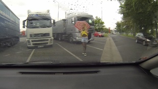 1. Download full pics of 精液满溢的18岁少女 from czechbitch.com