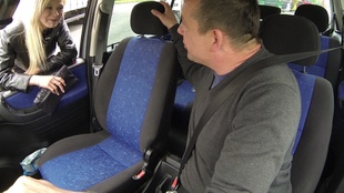 2. Download full pics of 巨乳肛交女神 from czechbitch.com