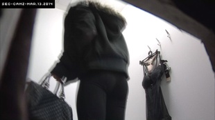 1. Download full pics of 穿孔棕发女郎脱衣秀——镜头全程记录 from czechcabins.com