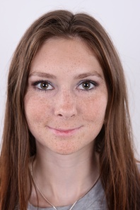 1. Download full pics of Lucie (21) from czechcasting.com