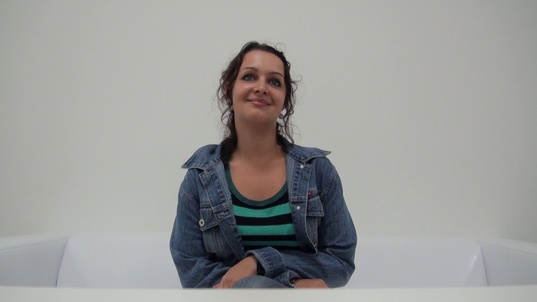 1. Download full pics of Sona (22) from czechcasting.com