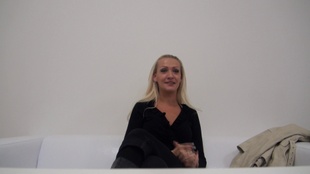 1. Download full pics of Olga (28) from czechcasting.com