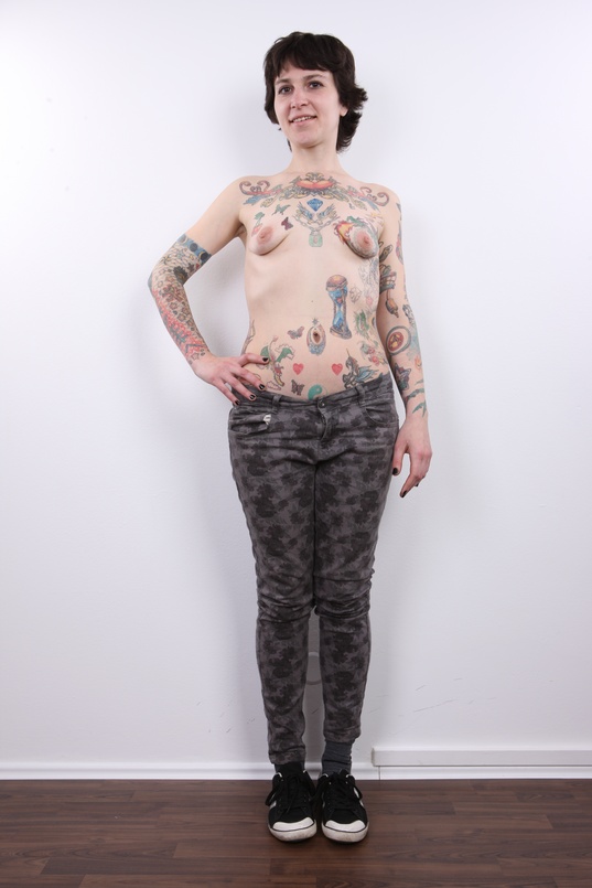 9. Download full pics of Olga (28) from czechcasting.com