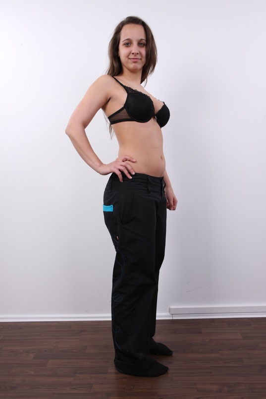 10. Download full pics of Kristyna (18) from czechcasting.com