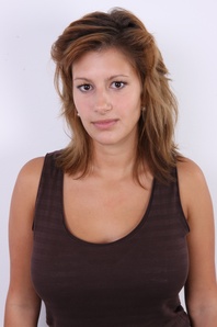 3. Download full pics of Lucie (19) from czechcasting.com