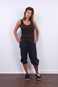 2. Download full pics of Lucie (19) from czechcasting.com