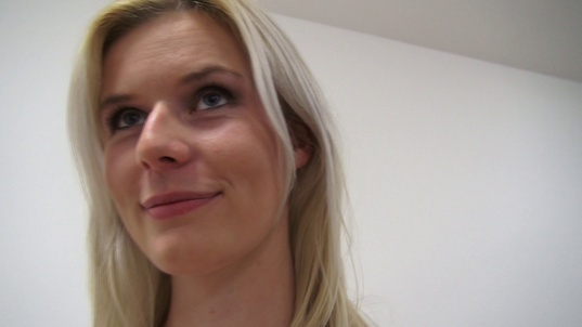 2. Download full pics of Lucie (20) from czechcasting.com