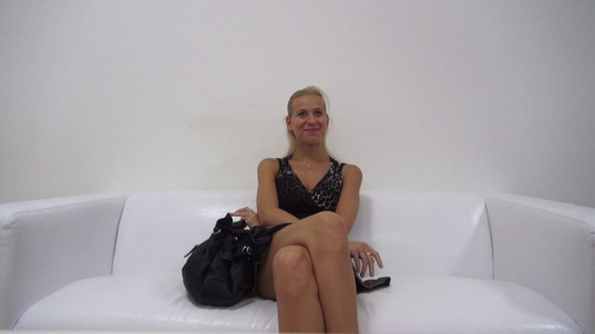 1. Download full pics of Marcela (29) from czechcasting.com