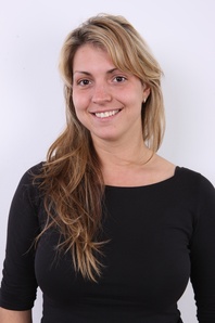 3. Download full pics of Petra (27) from czechcasting.com