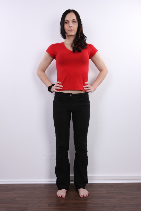 2. Download full pics of Andrea (24) from czechcasting.com