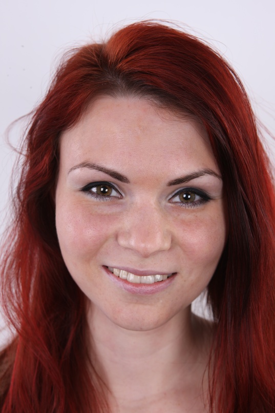 1. Download full pics of Martina (23) from czechcasting.com