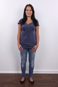 2. Download full pics of Simona (28) from czechcasting.com