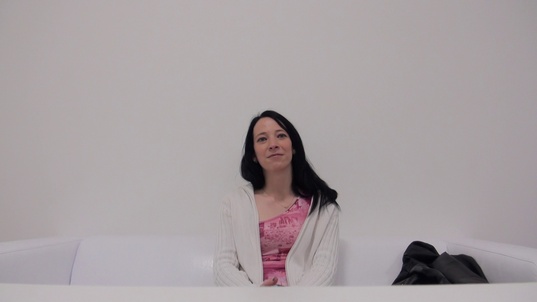 1. Download full pics of Alena (21) from czechcasting.com