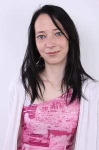 3. Download full pics of Alena (21) from czechcasting.com