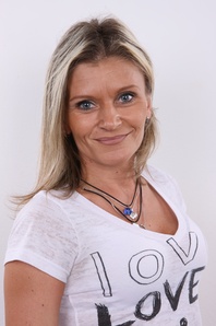 5. Download full pics of Lenka (39) from czechcasting.com