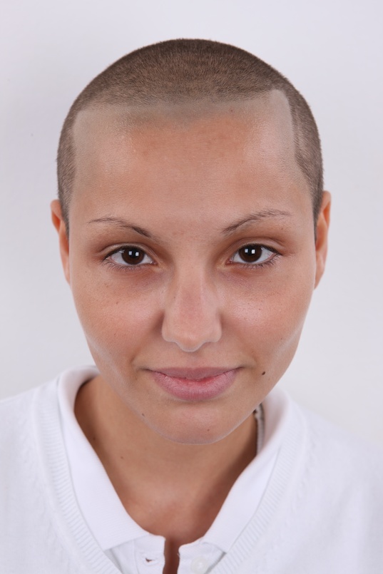 1. Download full pics of Emilie (21) from czechcasting.com