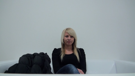 1. Download full pics of Denisa (24) from czechcasting.com