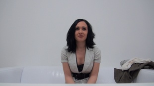 1. Download full pics of Eva (20) from czechcasting.com