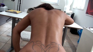 8. Download full pics of Sylvie (26) from czechcasting.com