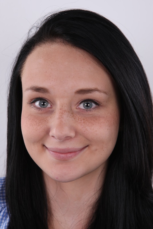 1. Download full pics of Lucie (18) from czechcasting.com