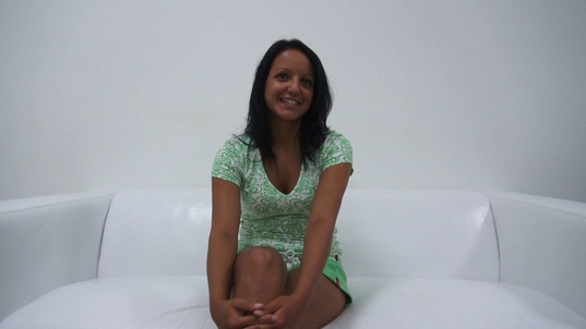 1. Download full pics of Adriana (26) from czechcasting.com