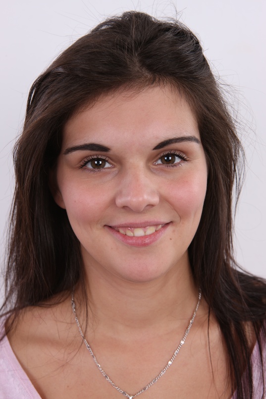 1. Download full pics of Nikola (20) from czechcasting.com