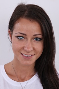 1. Download full pics of Kristyna (25) from czechcasting.com