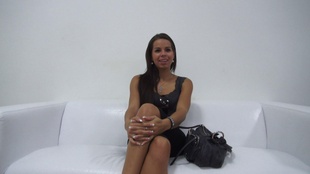 1. Download full pics of Sylva (20) from czechcasting.com