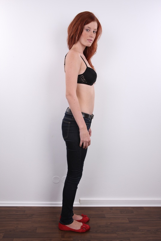 6. Download full pics of Michaela (20) from czechcasting.com