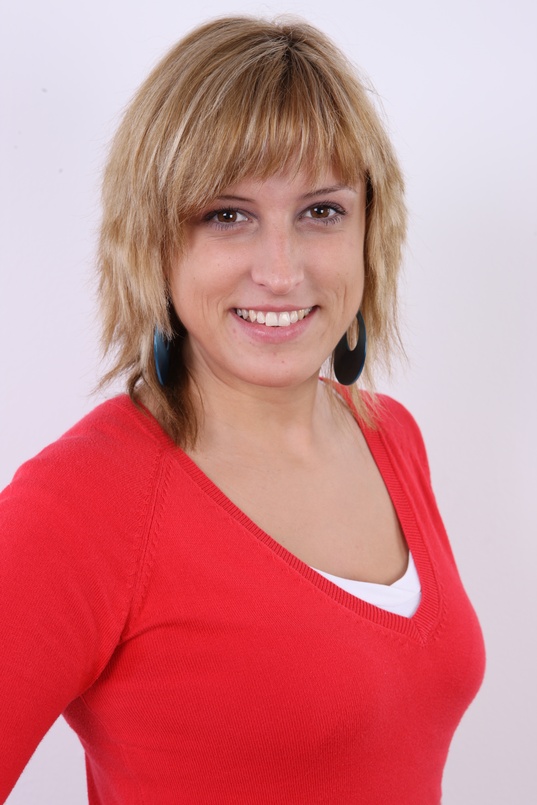 4. Download full pics of Martina (23) from czechcasting.com