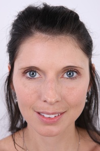 1. Download full pics of Kateřina (27) from czechcasting.com