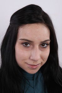 1. Download full pics of Barbora (18) from czechcasting.com