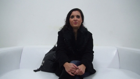 1. Download full pics of Nikola (22) from czechcasting.com