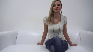 1. Download full pics of Zuzana (24) from czechcasting.com