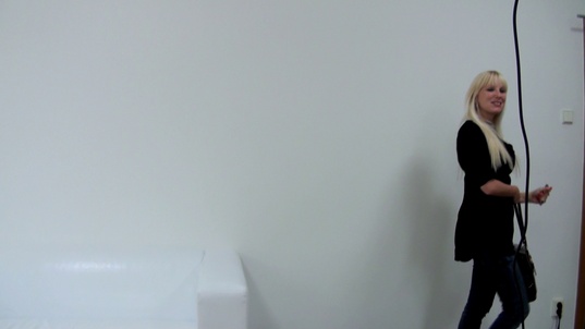 12. Download full pics of Hanka (32) from czechcasting.com