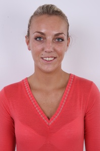 3. Download full pics of Martina (21) from czechcasting.com