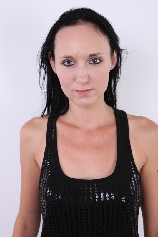 3. Download full pics of Marcela (26) from czechcasting.com