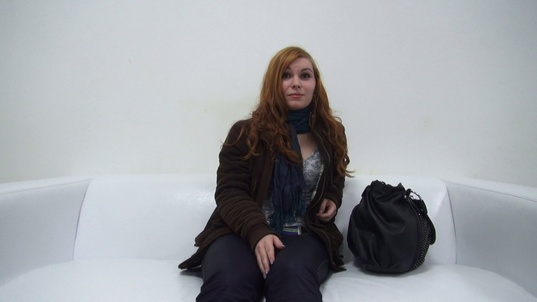 1. Download full pics of Hanna (21) from czechcasting.com