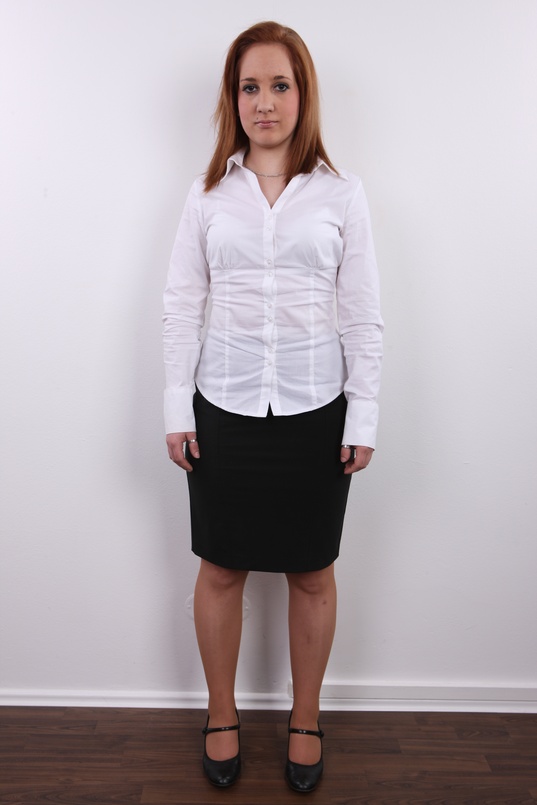 2. Download full pics of Veronika (20) from czechcasting.com