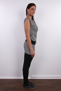 4. Download full pics of Dominika (20) from czechcasting.com