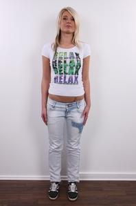 2. Download full pics of Lucie (19) from czechcasting.com