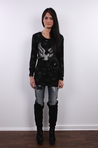 2. Download full pics of Zaneta (22) from czechcasting.com