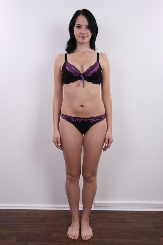 6. Download full pics of Katka (23) from czechcasting.com