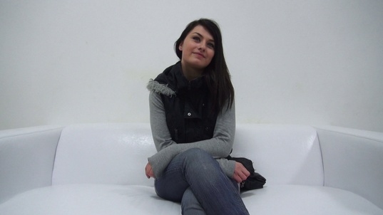 1. Download full pics of Diana (18) from czechcasting.com